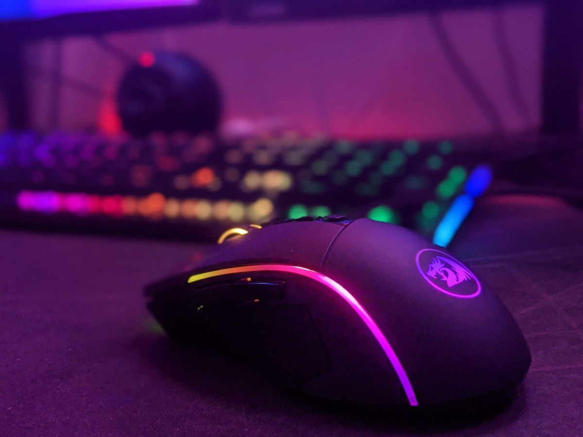 Review: Redragon M721 Pro Lonewolf2 Gaming Mouse